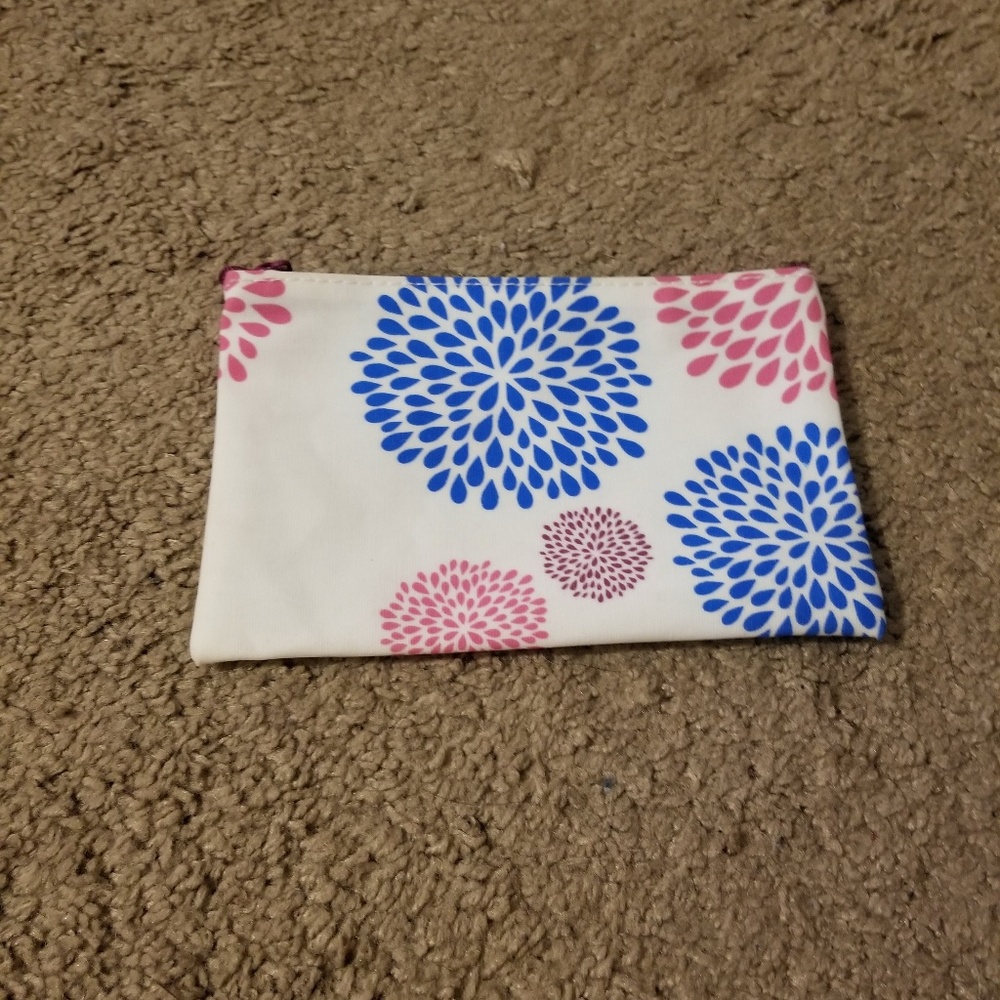 2 Makeup Bags